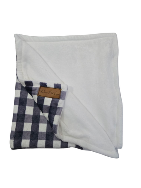 Fleece Pet Blanket | Checkered