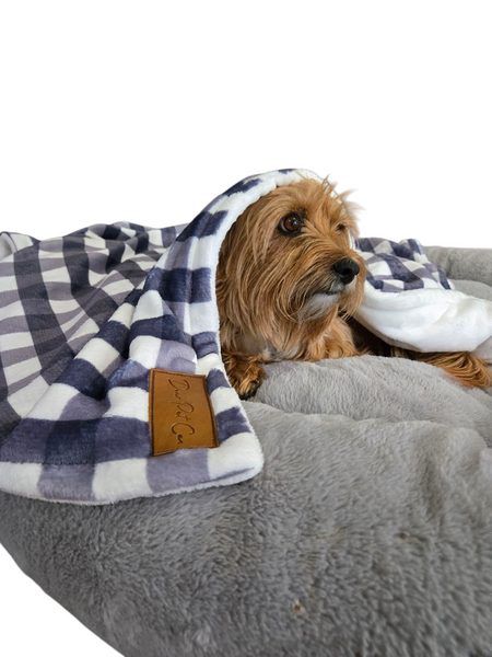 Fleece Pet Blanket | Checkered