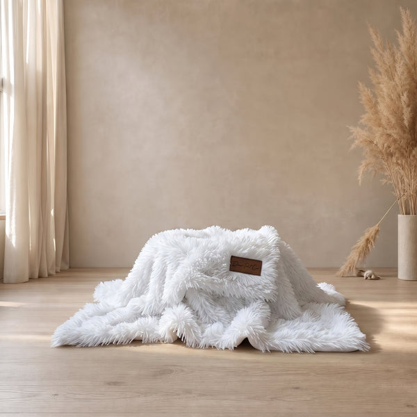 Dear Pet Co Calming Comfort Blanket | Whipped White