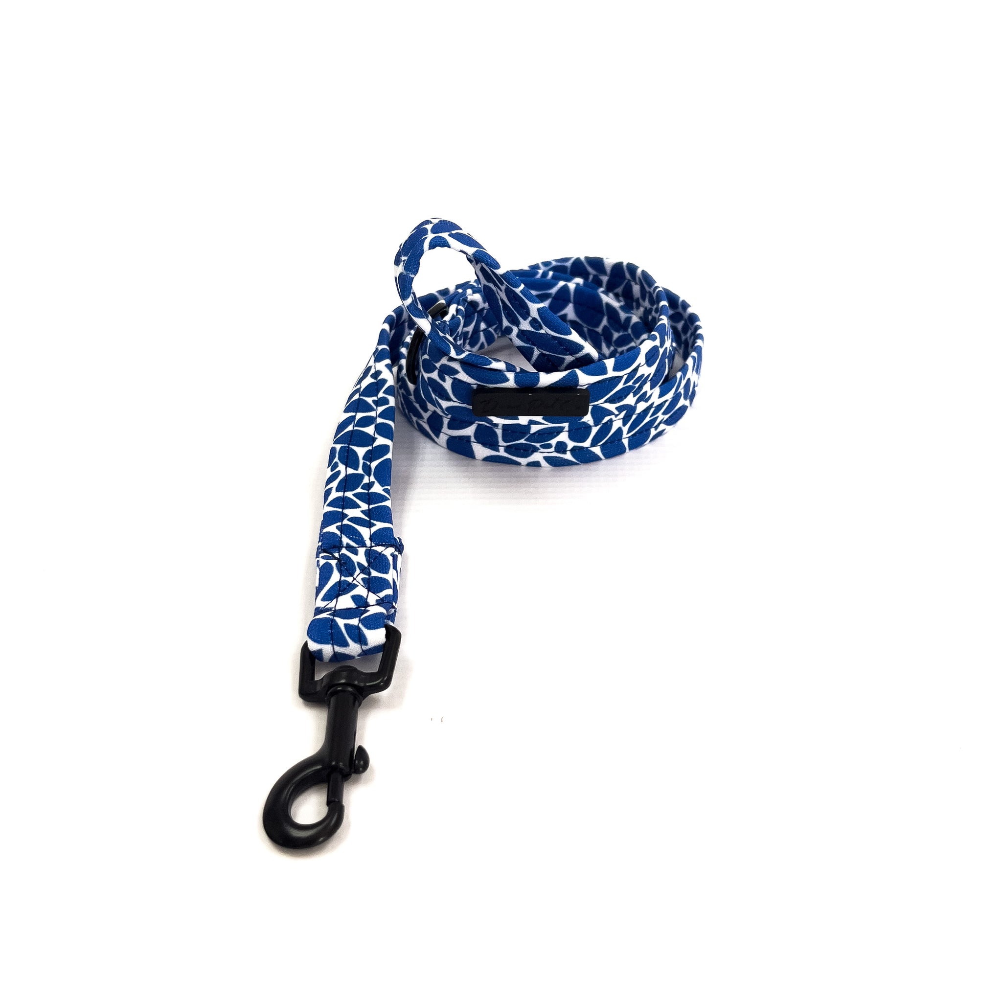 Leash | Simply Sapphire