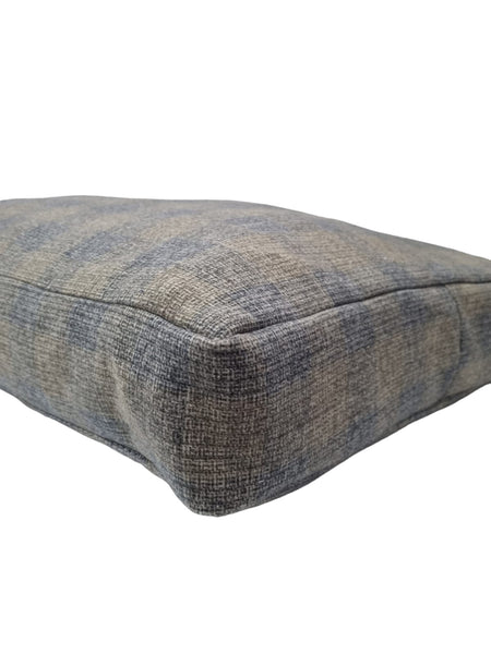 Flannel Lounger Pet Bed | Old Fart