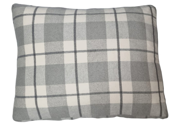 Flannel Lounger Pet Bed | Douglas Grey