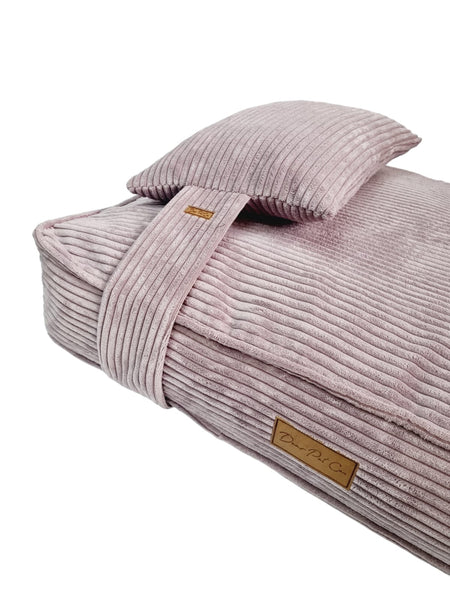 Luxury Lounger Pet Bed | Dirty Plum Pawduroy